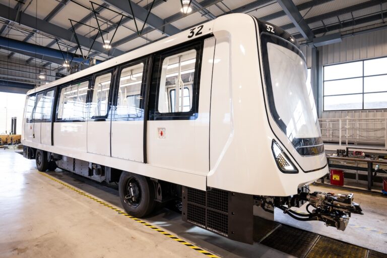 Denver International Airport announces arrival of first new train car
