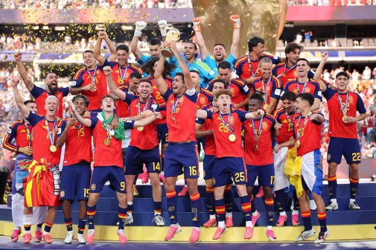 España gana su segundo título de la Copa Mundial de la FIFA